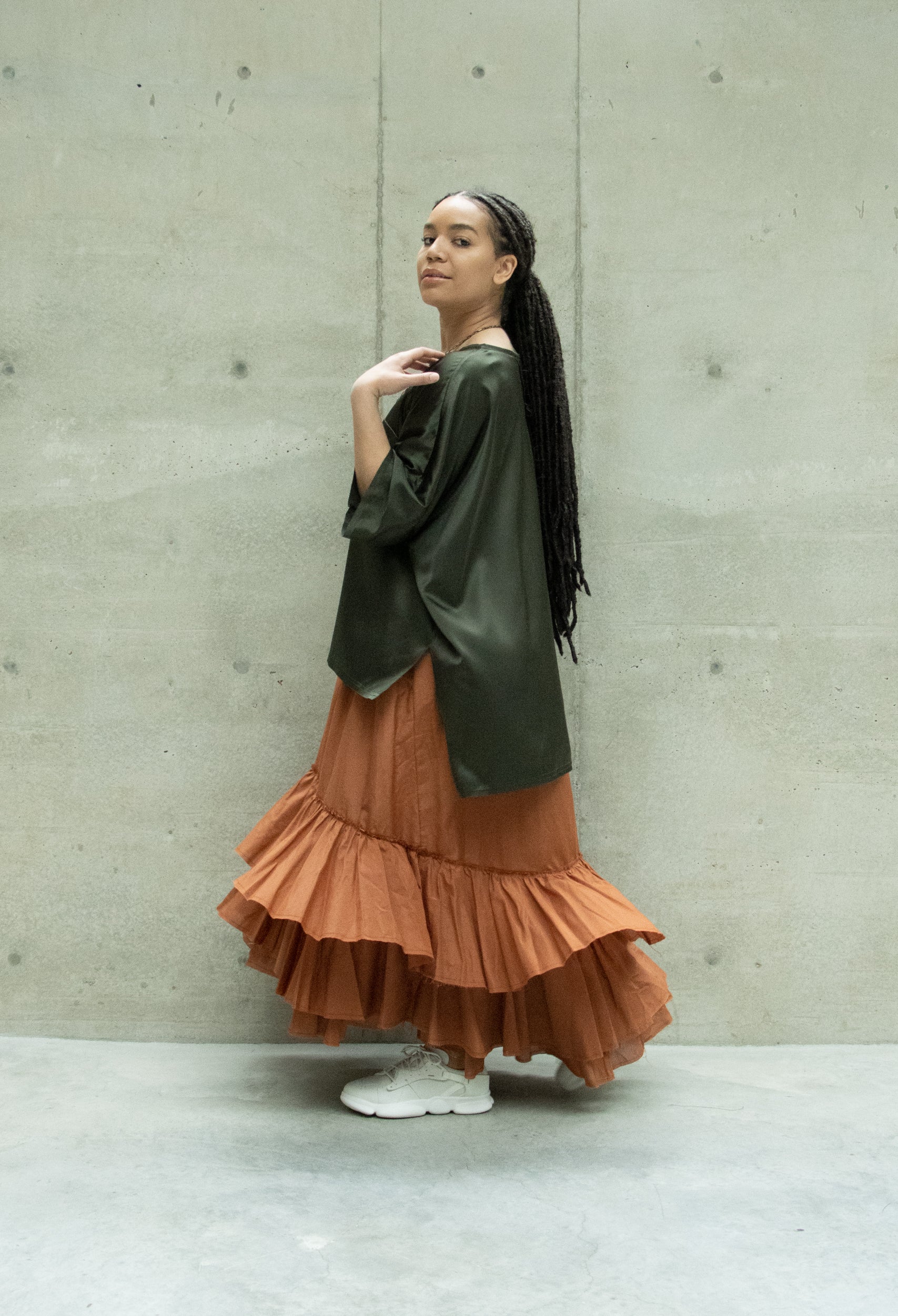 Amano Colab Olive Silk Top | ATELIER957